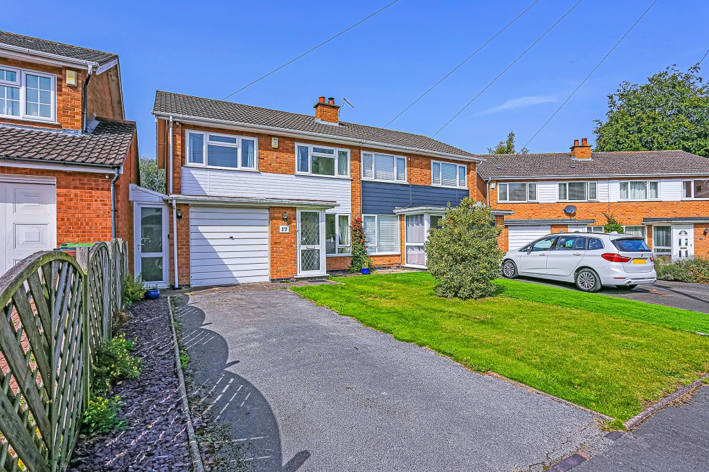 3-bedroom semi-detached house for sale in Beechnut Close, Solihull