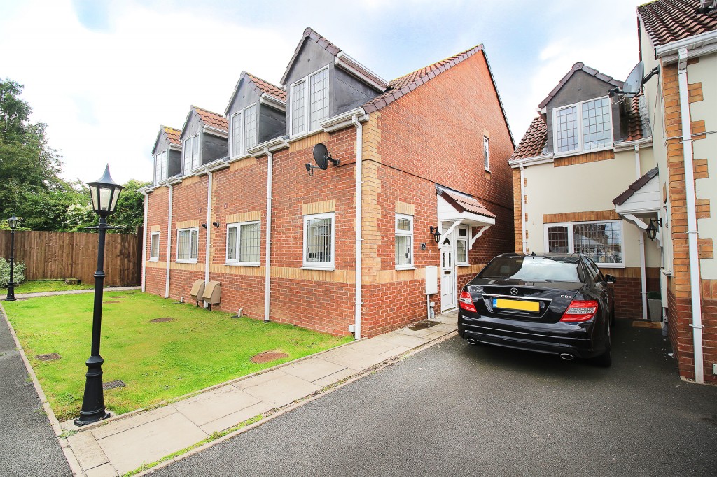 3bedroom semidetached house for sale in Farley Road, West Bromwich